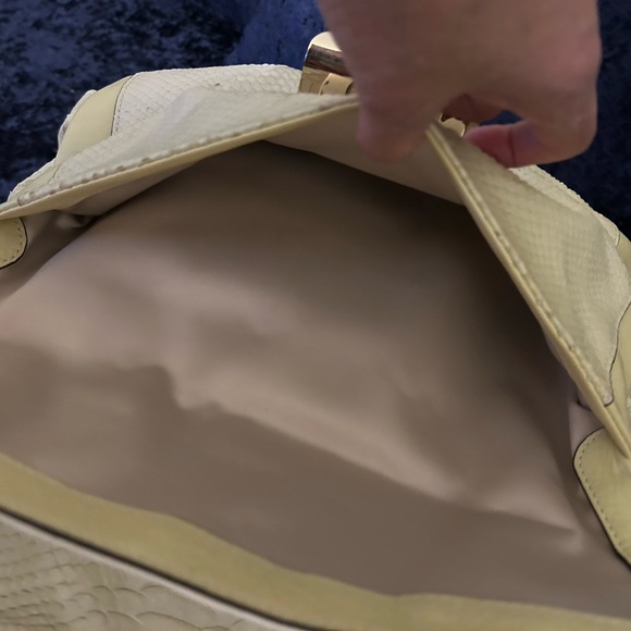 Gorgeous Coach exclusive collection that is in Excellent condition. - Picture 6 of 17